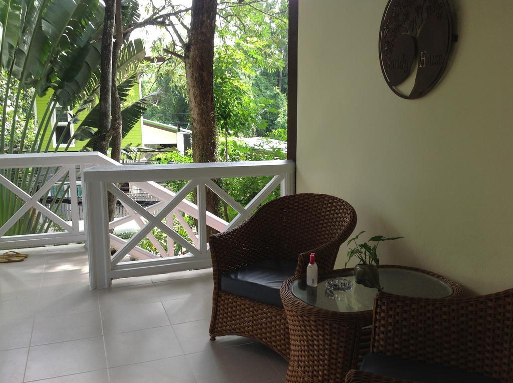 Sandy House Rawai Екстериор снимка