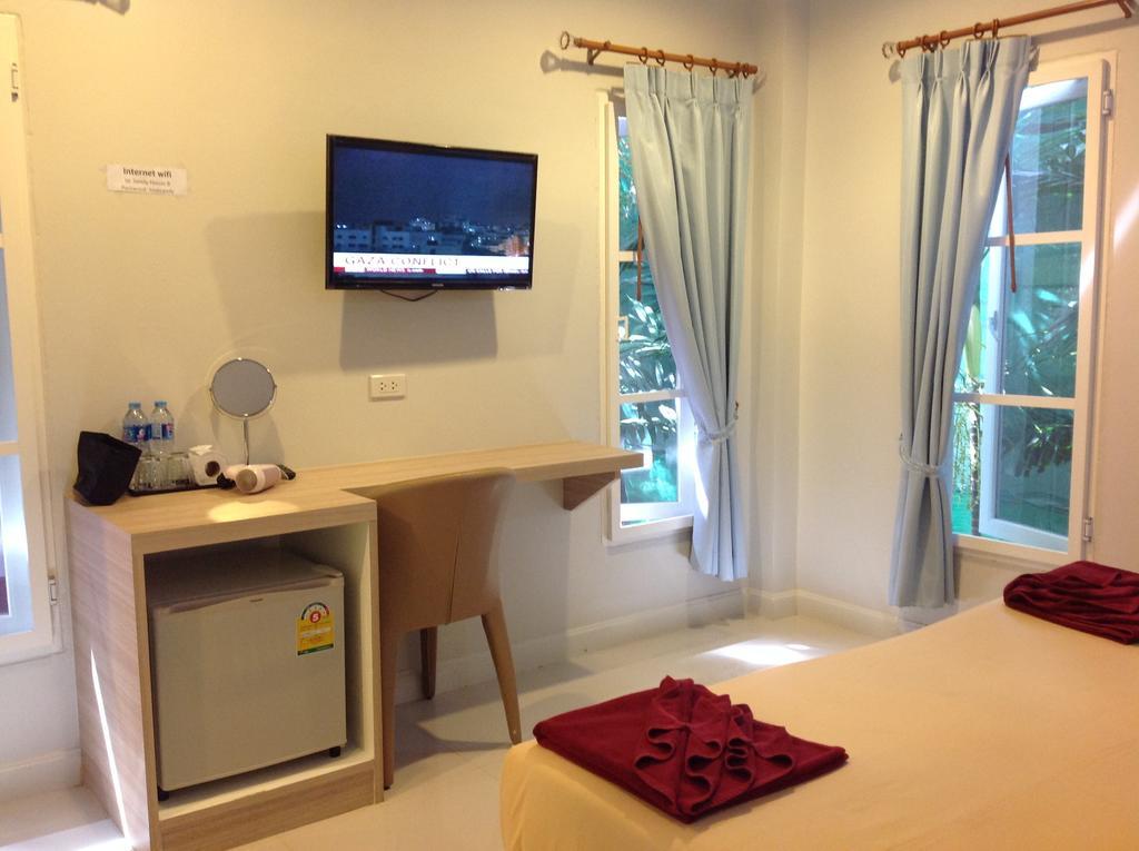 Sandy House Rawai Екстериор снимка