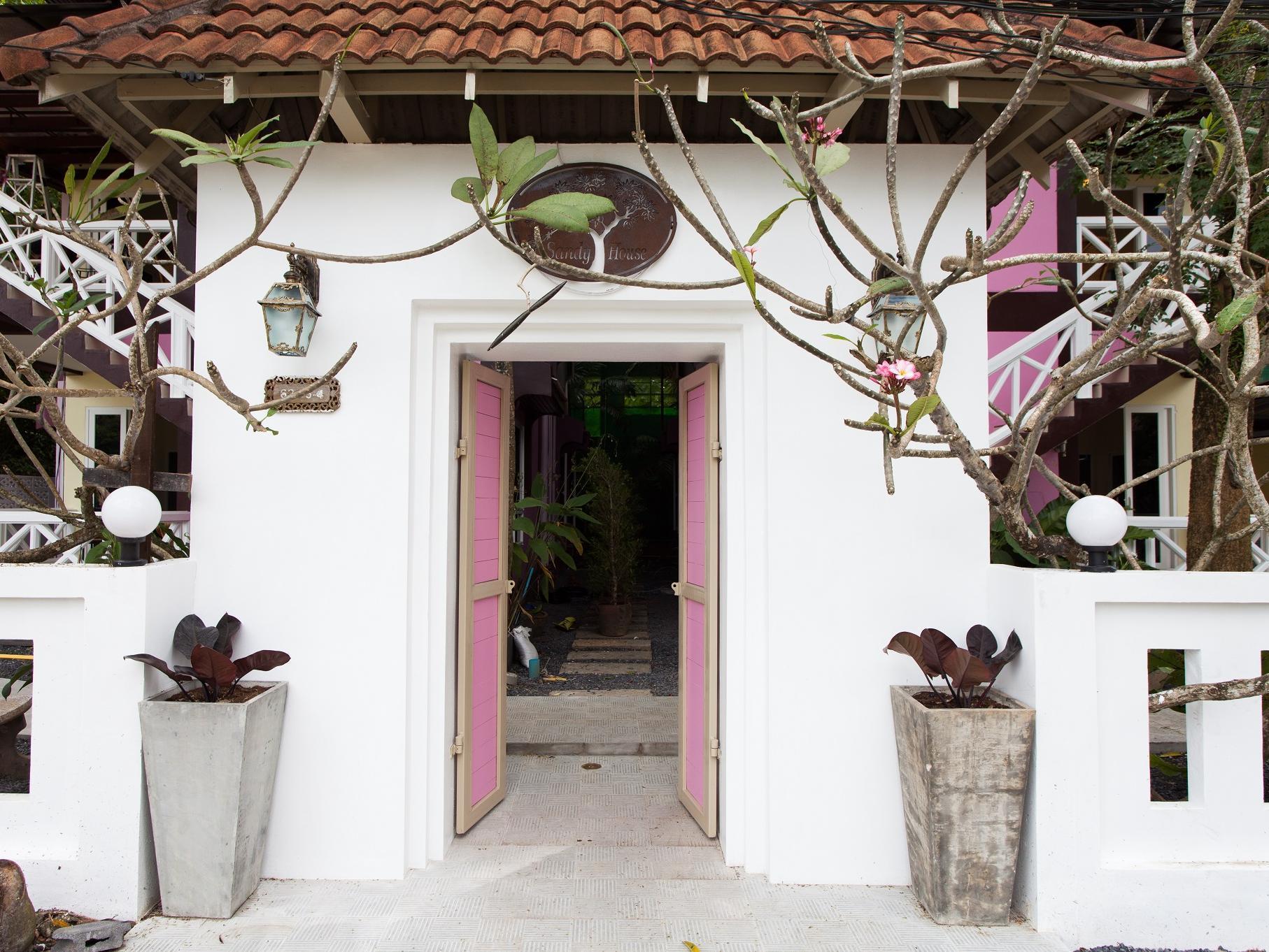 Sandy House Rawai Екстериор снимка